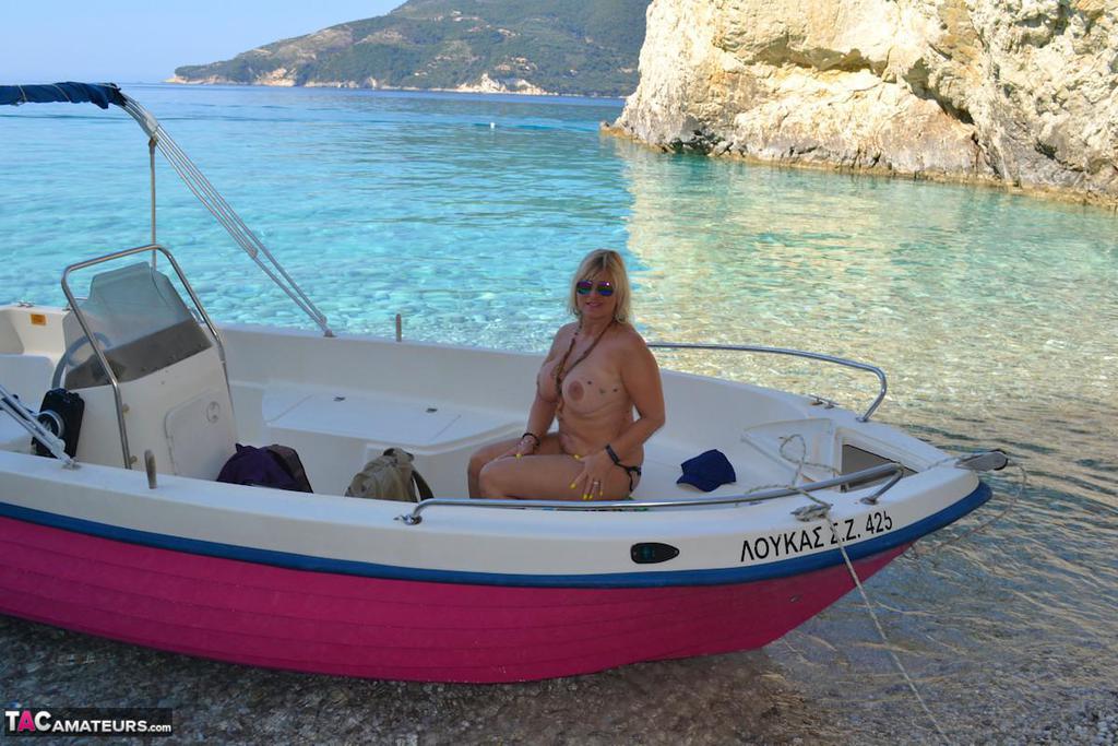 Beefy big Nude Chrissy pilots her boat naked to sun her round plump tits foto porno #428689999 | TAC Amateurs Pics, Nude Chrissy, Beach, porno mobile
