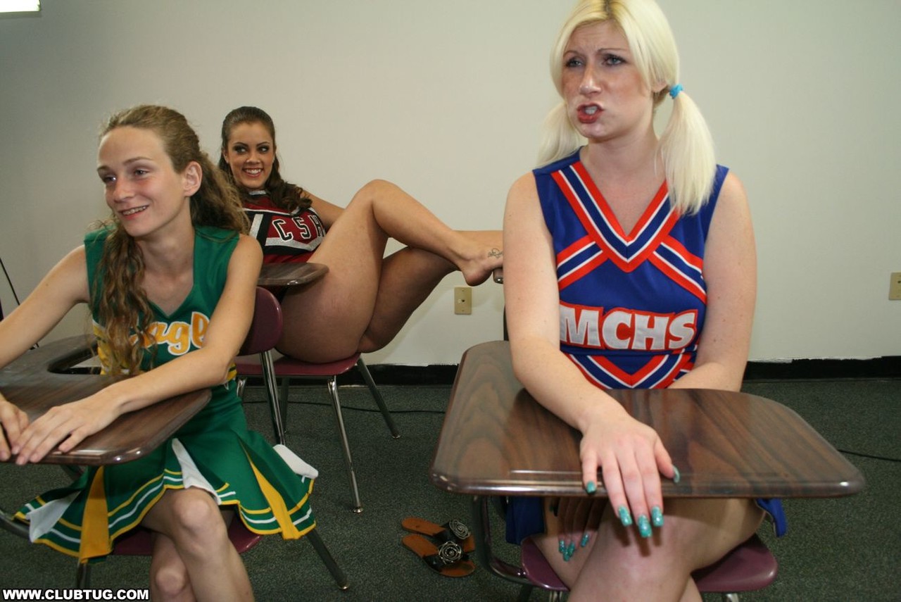 Bratty cheerleaders Barbi Katie and Hailey love a little competition When they foto porno #422812253