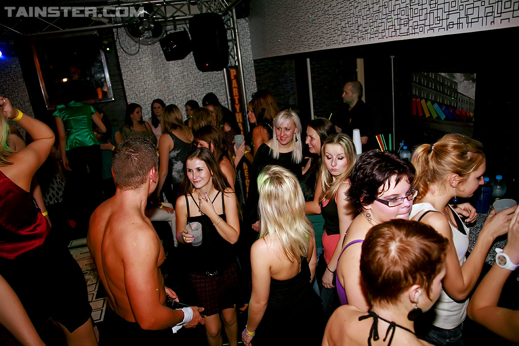 Drunk party girls suck and fuck male strippers during a night on the town порно фото #423164149 | Party Hardcore Pics, Party, мобильное порно