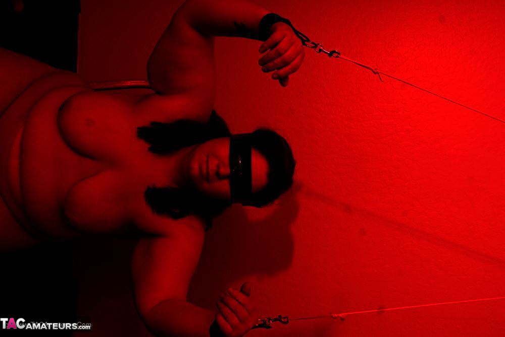 Overweight amateur Inked Oracle is tied up after being blindfolded on a bed porno fotoğrafı #428133586