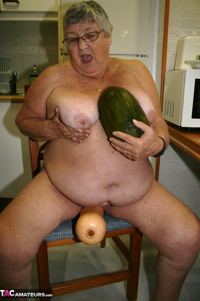 Obese UK nan Grandma Libby gets totally naked while playing with veggies porn photo #425972695