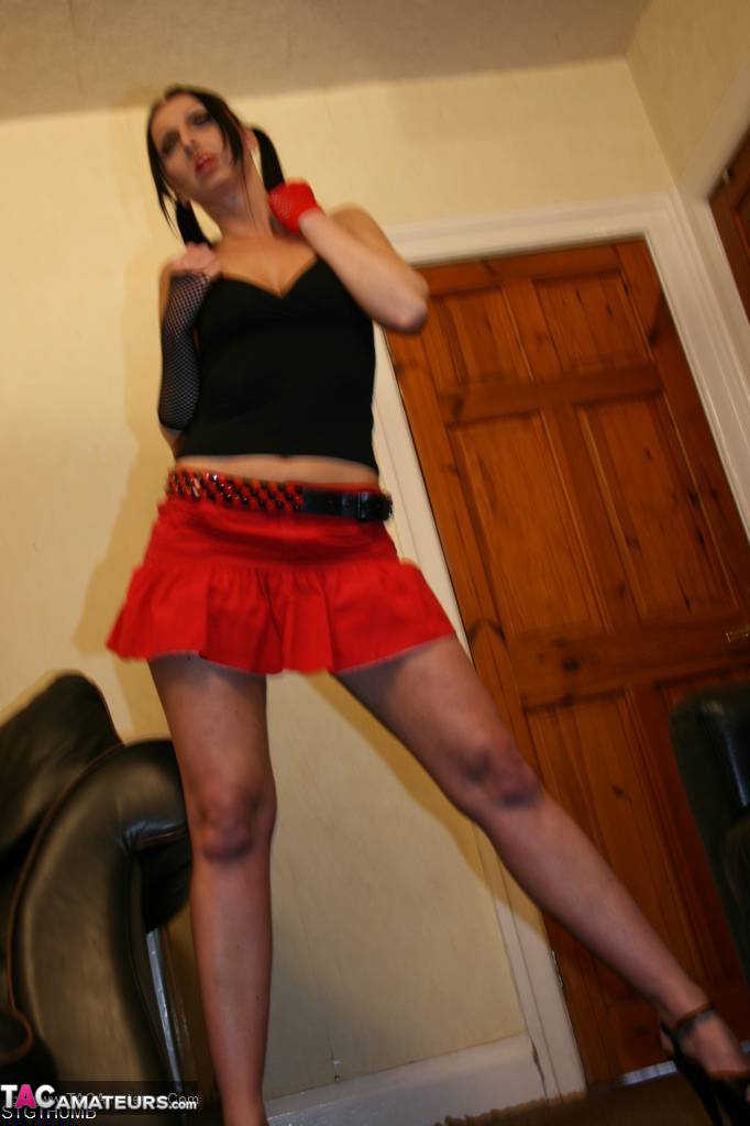 Following anal sex, Tracey Lain, the tall British amateur, displays her ass on her backside.