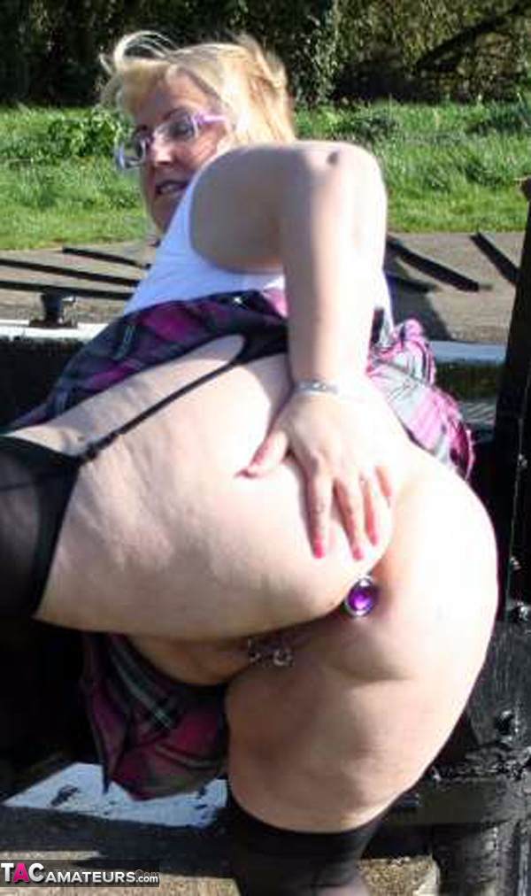 Obese blonde Lexie Cummings sports a butt plug while pissing in a parking lot zdjęcie porno #422676551 | TAC Amateurs Pics, Lexie Cummings, Schoolgirl, mobilne porno
