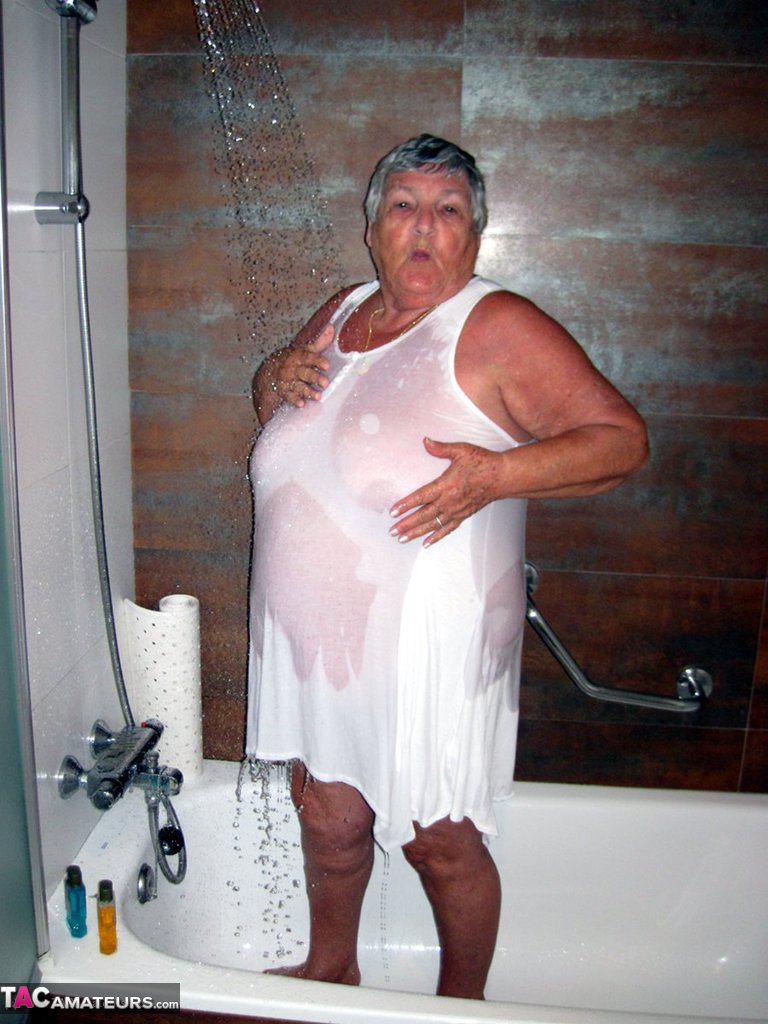 Obese amateur Grandma Libby blow drys her hair after taking a shower porn photo #428834134
