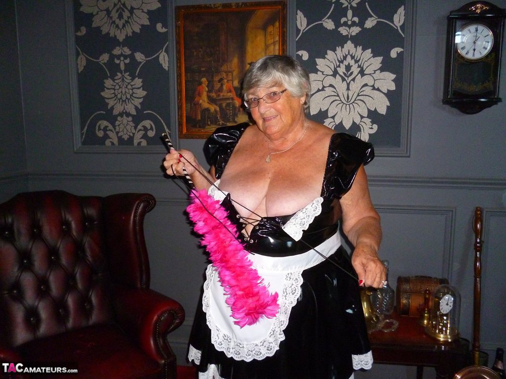 Fat old maid Grandma Libby doffs her uniform to pose nude in stockings foto porno #428350799