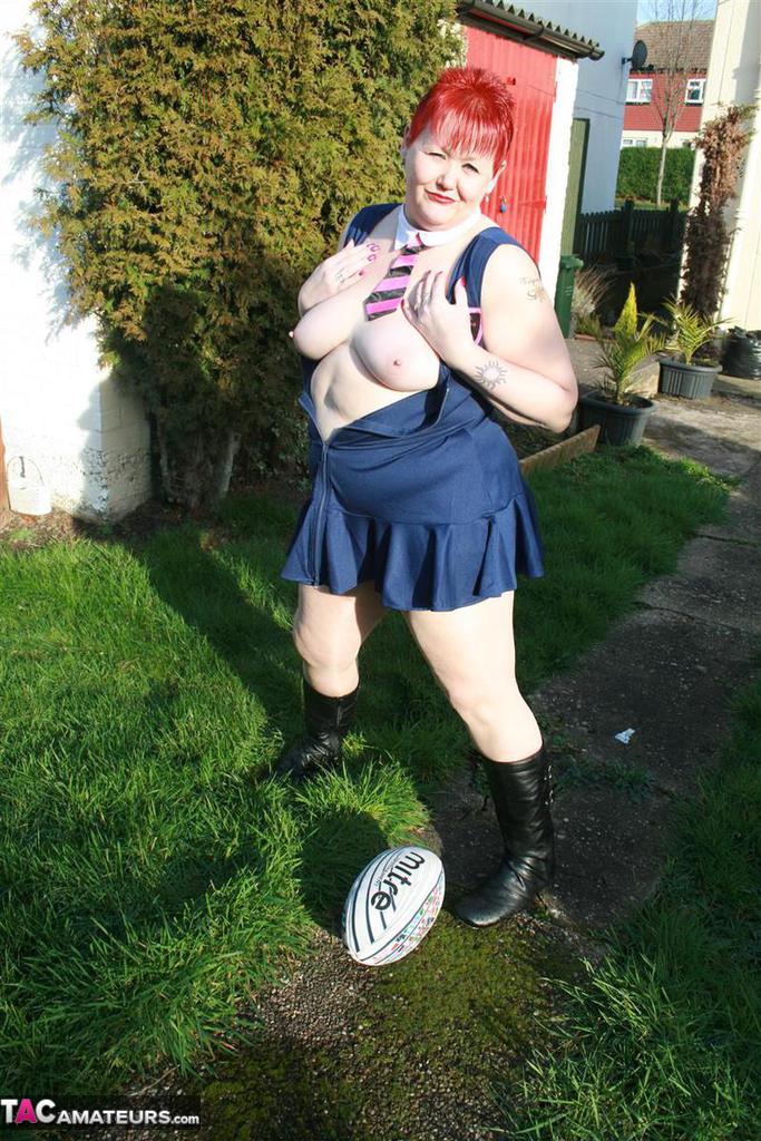 Fat redhead Valgasmic Exposed exposes her tits while playing with a football ポルノ写真 #426656592