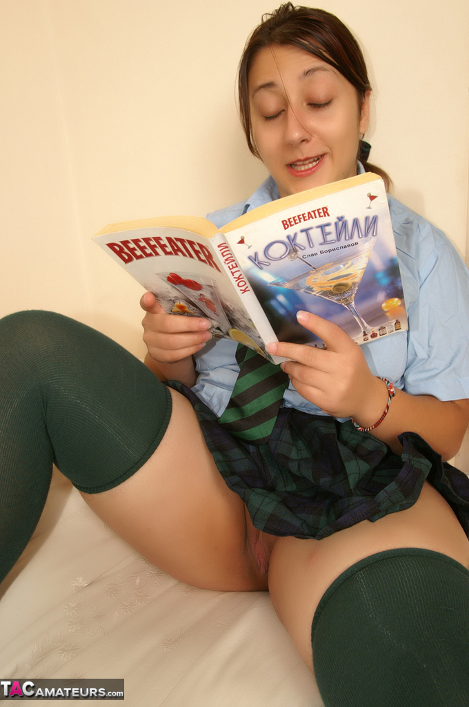Naughty Schoolgirl Kimberly Scott Reading Smut Masturbating Her Teen Pussy