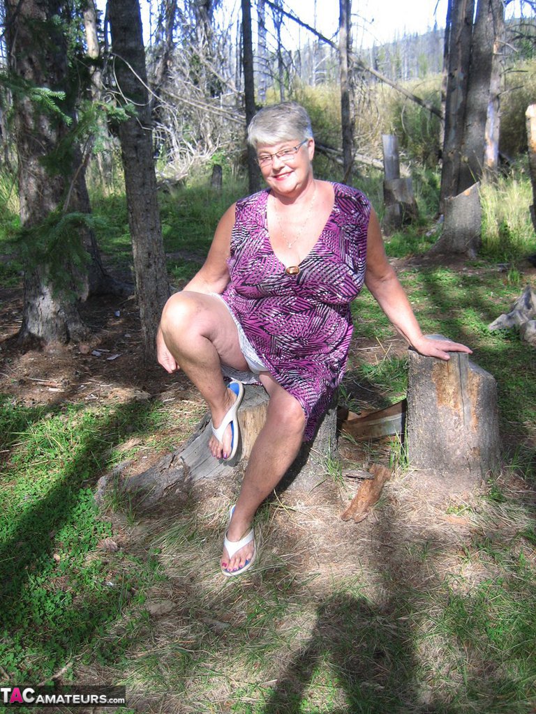 Fat granny Girdle Goddess loses her purple outfit in the woods and poses nude porn photo #425900000
