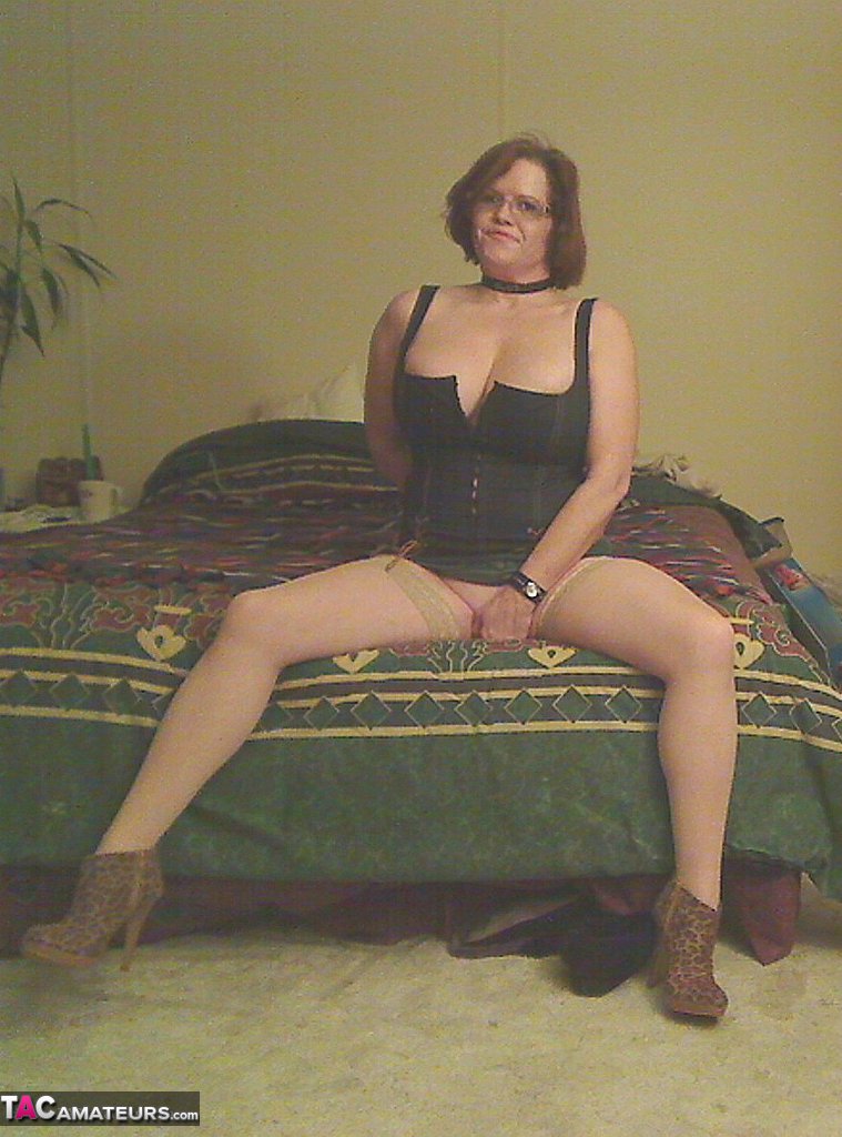 Big titted older redhead Misha MILF sticks a huge dildo in her vagina foto porno #426516282 | TAC Amateurs Pics, Misha Milf, Mature, porno móvil