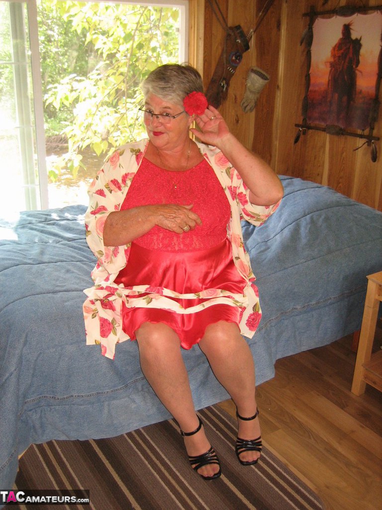 Short Haired Granny Girdle Goddess Stripping To Her Stockings And High Heels
