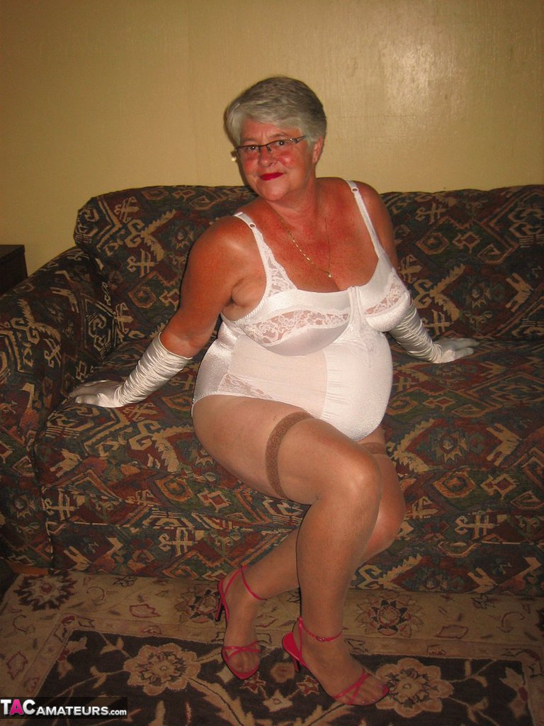 Amateur granny Girdle Goddess releases her boobs and pussy from lingerie порно фото #428538272 | TAC Amateurs Pics, Girdle Goddess, Granny, мобильное порно
