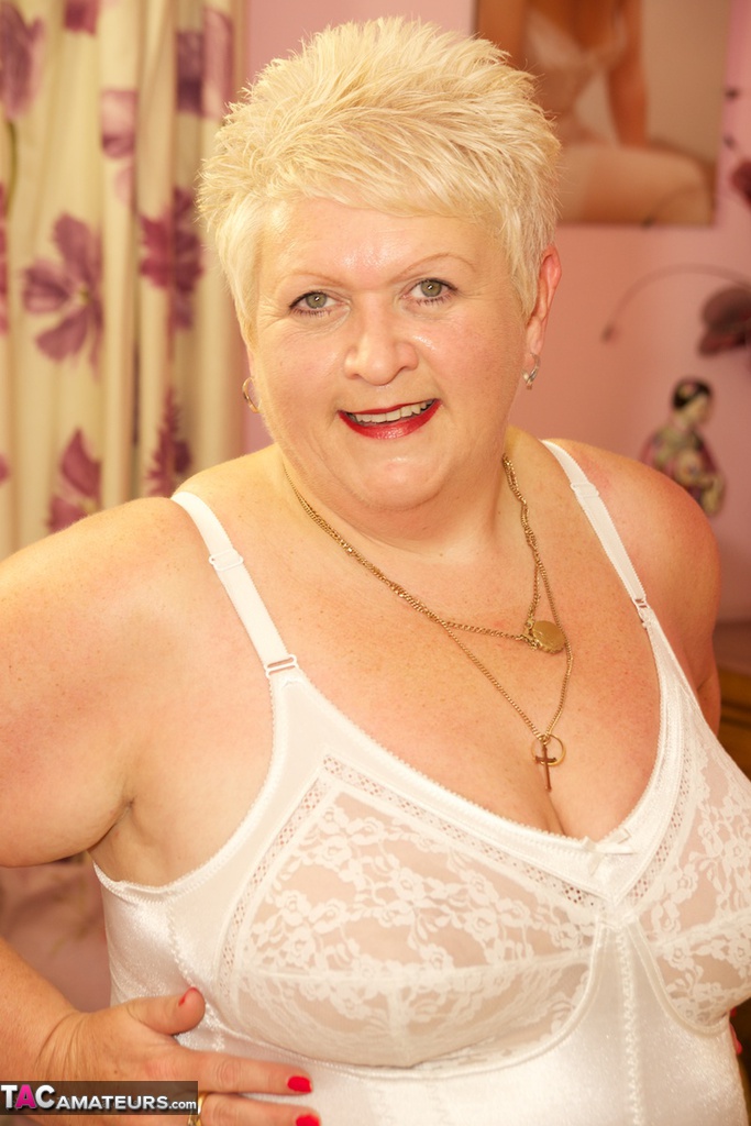 Older BBW Dirty Doctor sports short blonde hair while loosing tits from girdle foto porno #427686805