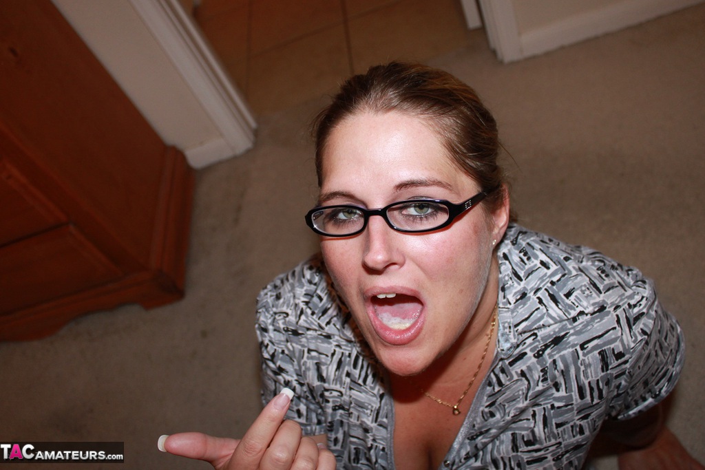Amateur chick Gangbang Momma delivers a CFNM blowjob while wearing glasses foto porno #425648619 | TAC Amateurs Pics, Gangbang Momma, Mature, porno mobile