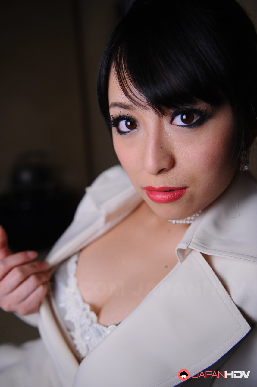Classy Japanese model Nana Kunimi flashes her lace bra with red lips porno fotky #425592163