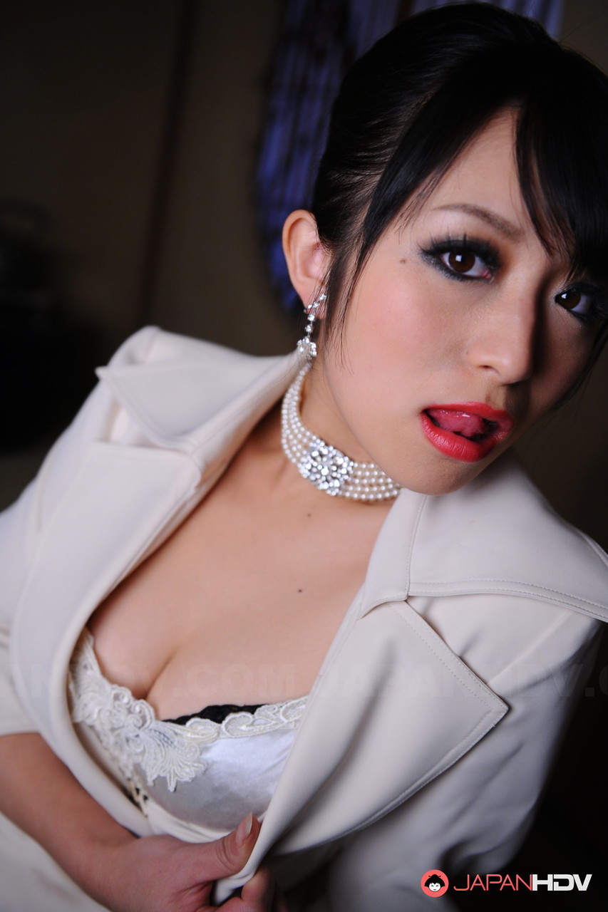 Classy Japanese model Nana Kunimi flashes her lace bra with red lips 色情照片 #425592165 | Japan HDV Pics, Nana Kunimi, Japanese, 手机色情