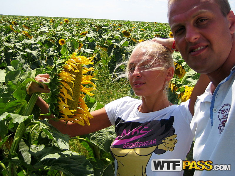 Blonde amateur Adele gets banged doggystyle amid a field of sunflowers porno fotoğrafı #425792446 | Private Sex Tapes Pics, Adele, Homemade, mobil porno