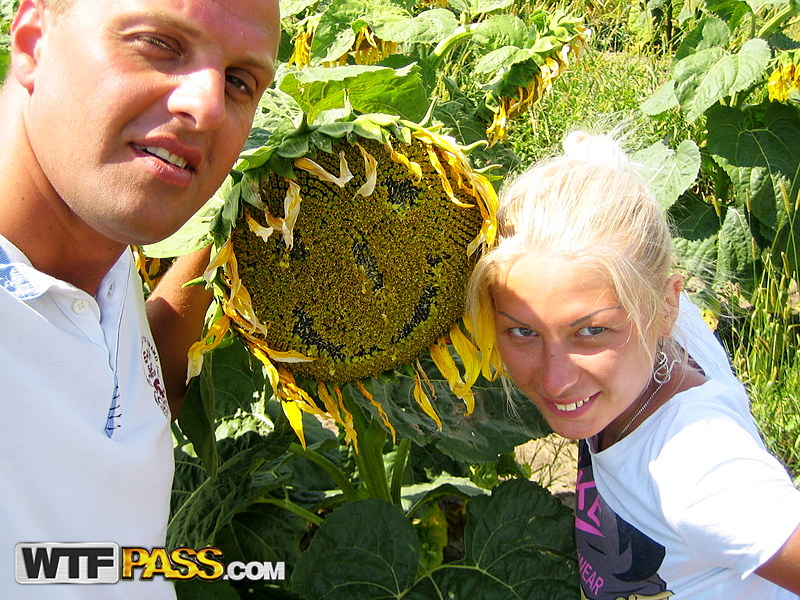 Blonde amateur Adele gets banged doggystyle amid a field of sunflowers porno fotky #425792448 | Private Sex Tapes Pics, Adele, Homemade, mobilní porno