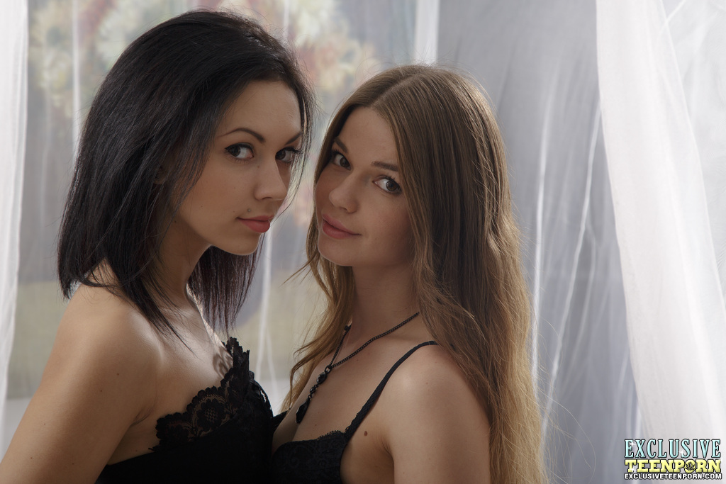 Skinny teens Vanessa & Darina have lesbian sex on a bed during the day foto porno #425375580 | Exclusive Teen Porn Pics, Darina, Vanessa, Facesitting, porno mobile