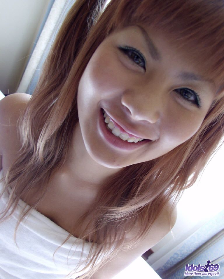 Adorable Japanese teen Aki takes a shower with red hair in pigtails zdjęcie porno #427532013