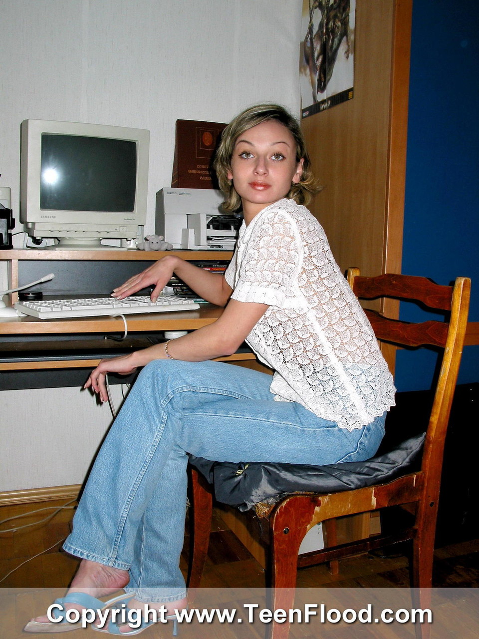 Sweet teen Irina gets naked for the first time at a computer desk ポルノ写真 #425067061