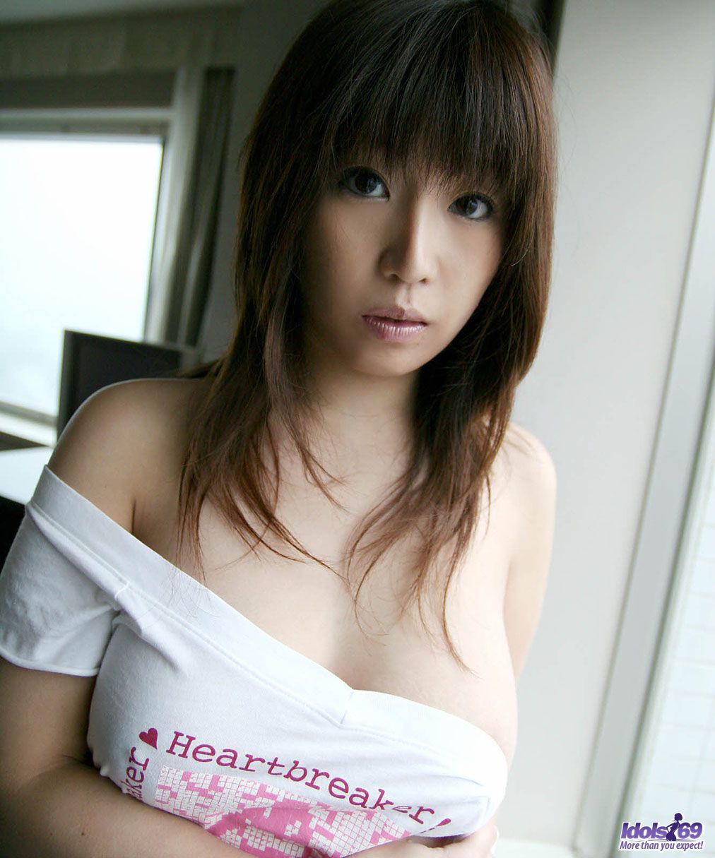 Pretty Japanese teen Haduki sets her beautiful boobs free during solo action foto pornográfica #424888688 | Idols 69 Pics, Naho Hazuki, Japanese, pornografia móvel