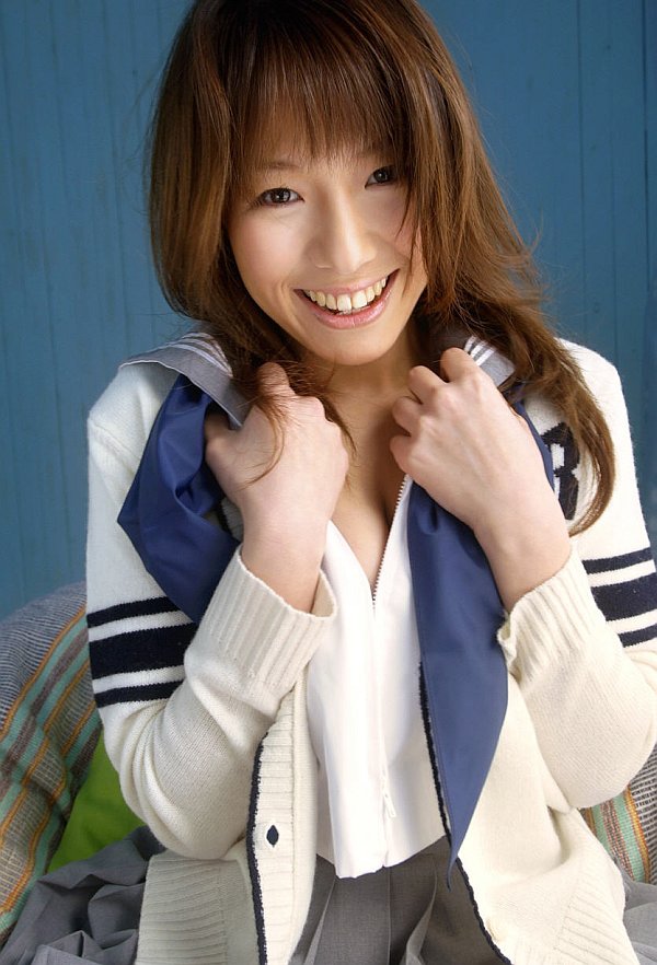 Cute Japanese student Towa Aino takes off her brassiere in a tempting manner ポルノ写真 #424101175 | Idols 69 Pics, Towa Aino, Schoolgirl, モバイルポルノ