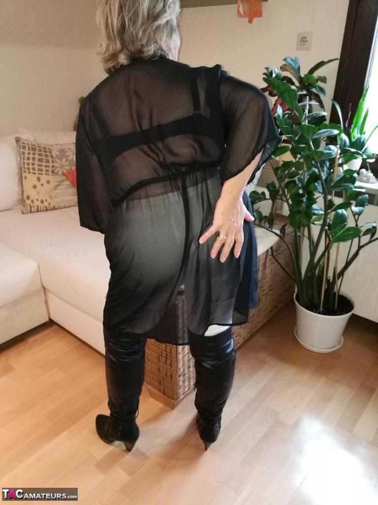 Amateur fatty Caro removes OTK boots and white hose to show her snatch zdjęcie porno #425549125