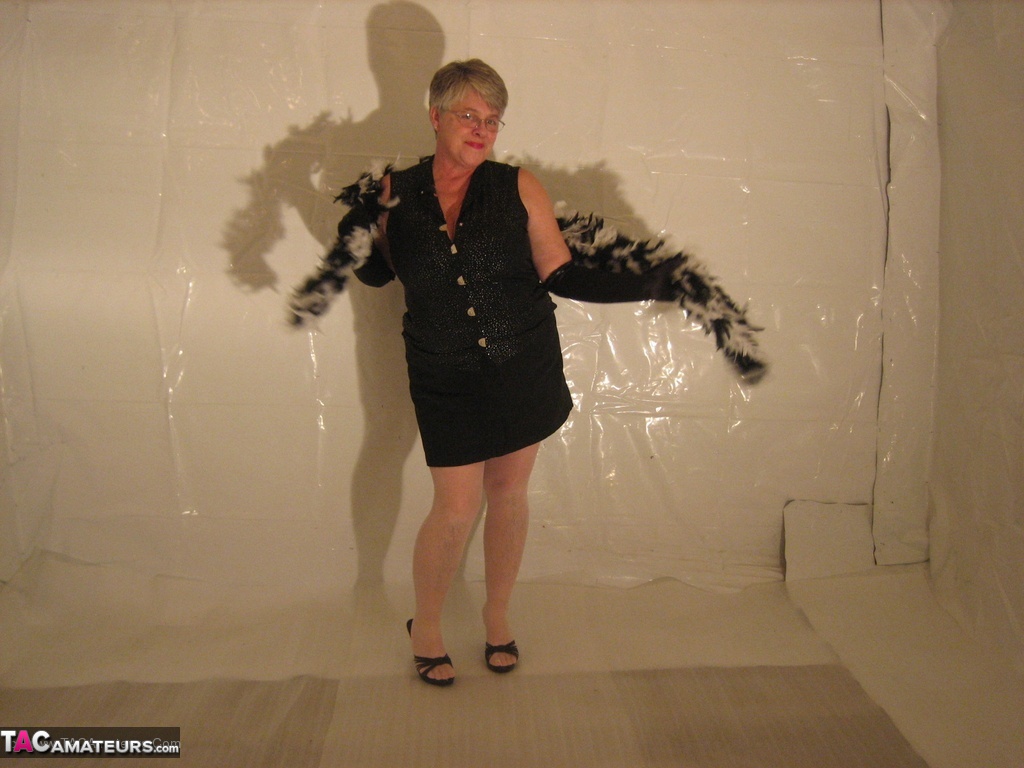 Silver haired granny Girdle Goddess puts on a strip show in long black gloves porno fotky #426413016