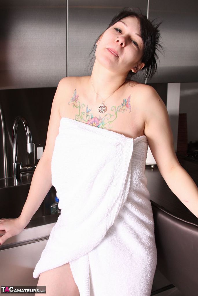 Tattooed amateur Susy Rocks fondles her great tits after removing a towel порно фото #424869467 | TAC Amateurs Pics, Susy Rocks, Amateur, мобильное порно