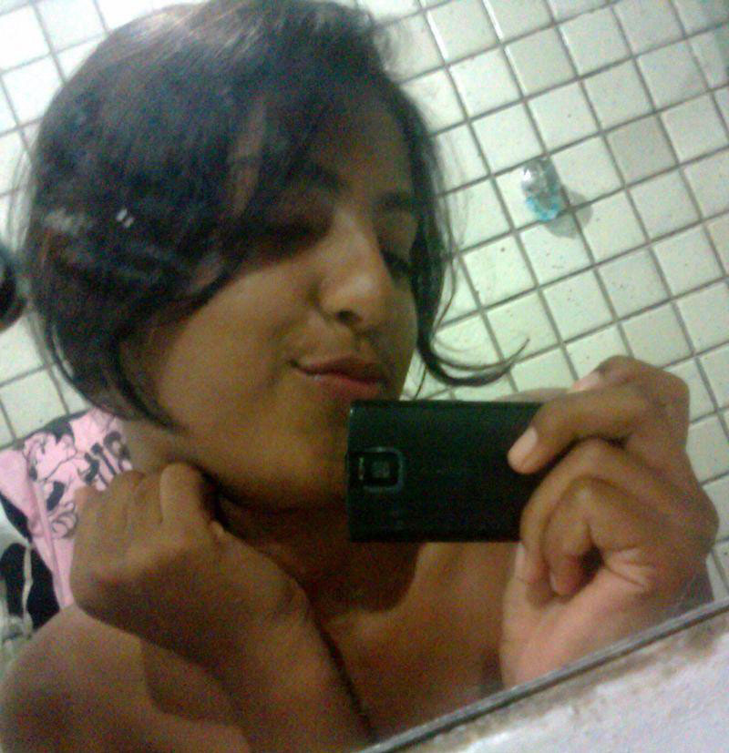 Indian girl capturing her naked pics in shower 色情照片 #425079294 | Fuck My Indian GF Pics, Indian, 手机色情