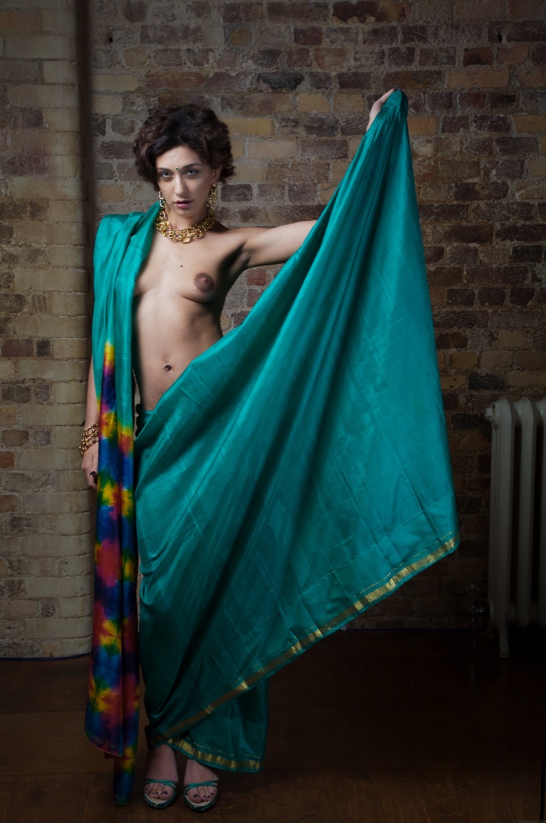 Indian solo girl sets her small tits free while wearing a wrap foto pornográfica #425097816 | Desi Papa Pics, Mai Bailey, Indian, pornografia móvel
