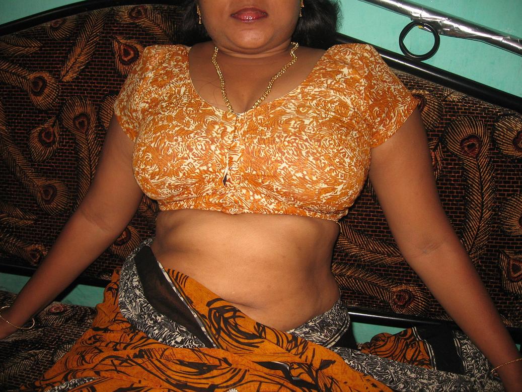Mature indian housewife stripping off ポルノ写真 #425085546