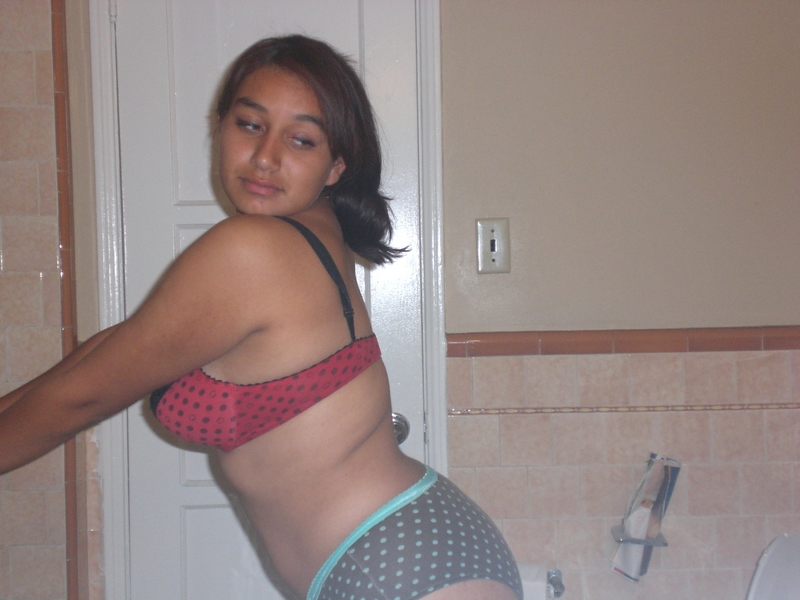 Indian Solo Girl Blows A Kiss In The Bathroom After Modelling In Her Underwear