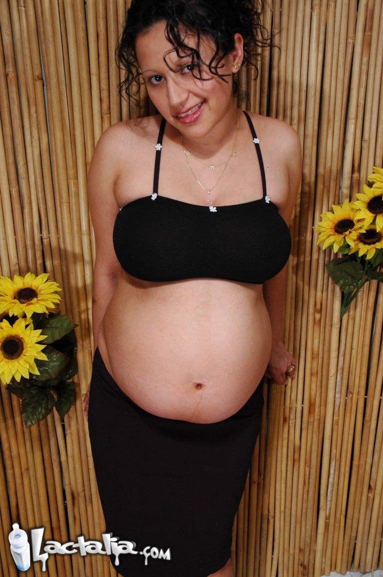 Pregnant Latina with big natural tits foto porno #428854911