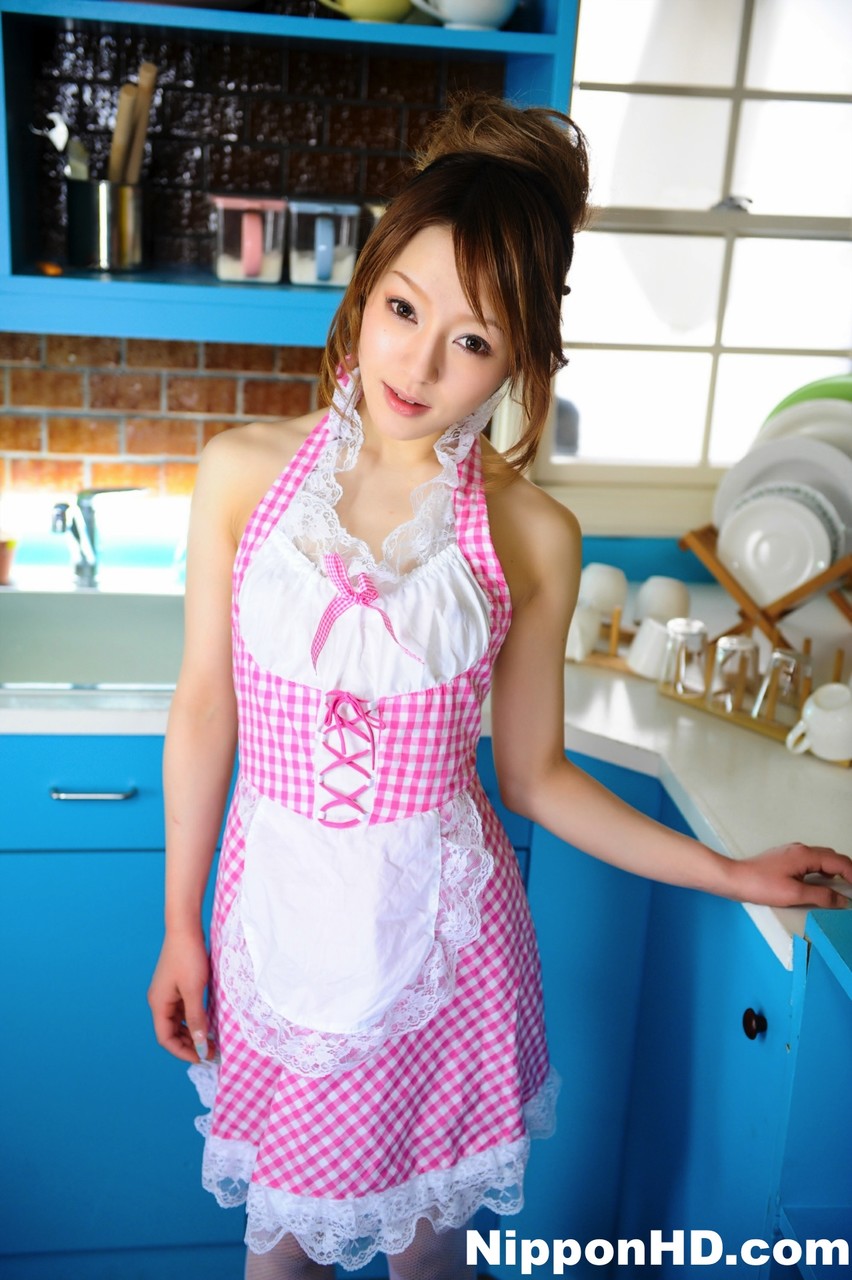 Japanese housewife exposes her bare ass while wearing kitchen apron porno fotoğrafı #427866097
