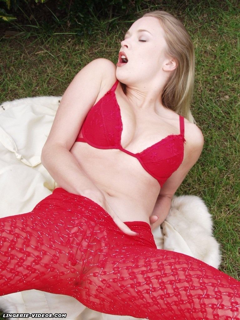 Tamara Noon spreading in exotic red pantyhose porn photo #425137325