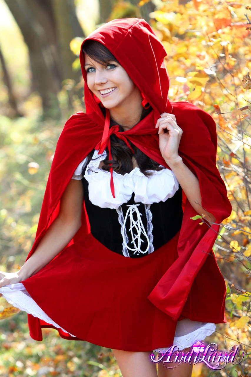 Sweet teen Andi Land frees her tits and twat from a Red Riding Hood outfit ポルノ写真 #422715474