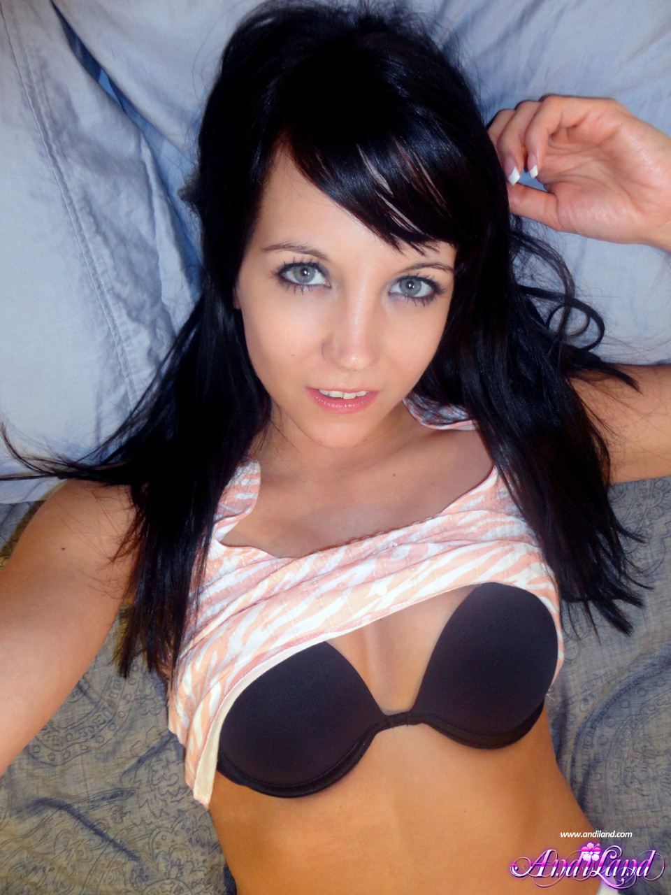 Brunette teen Andi Land takes selfies of her nice tits and sweet pussy porno fotoğrafı #425316617