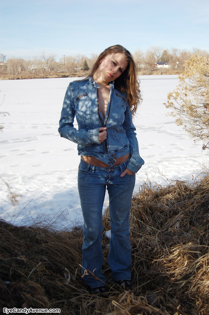 Nice young girl Gemini shows her natural tits on snow-covered ground in denim foto porno #428736748 | Eye Candy Avenue Pics, Gemini, Jeans, porno ponsel