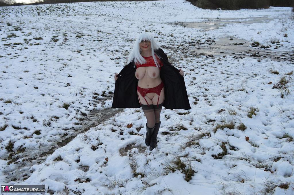 Mature platinum blonde gets naked on snow-covered ground in black boots foto porno #422941179 | TAC Amateurs Pics, Mature, porno ponsel