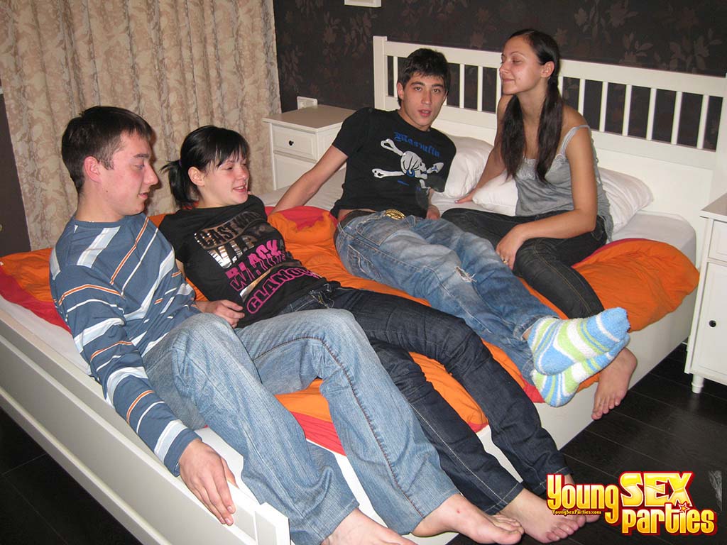 Young Sex Parties Brunettes get fucked well foto porno #428706331 | Young Sex Parties Pics, Party, porno móvil