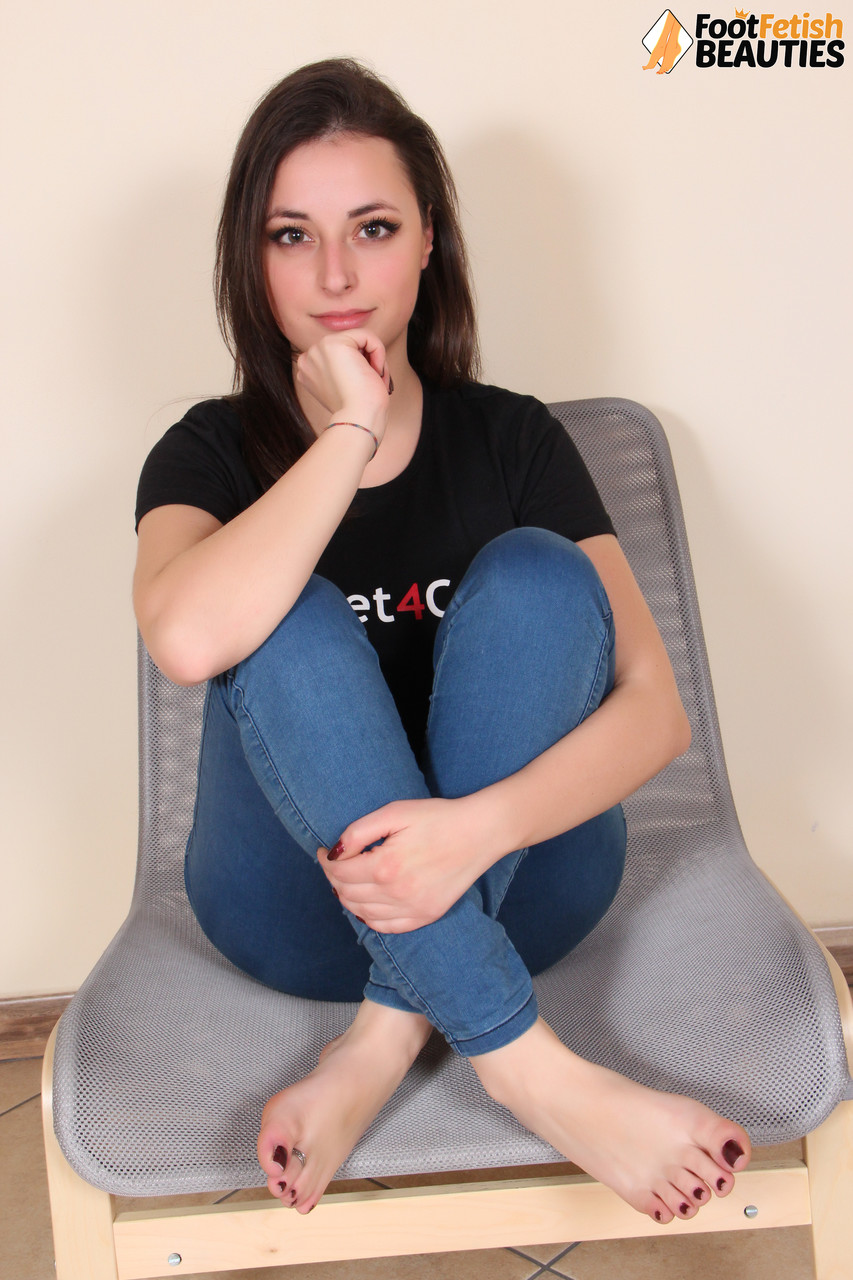 Brunette solo girl Ilaria shows her bare feet while modeling non nude in jeans porn photo #425256480 | Foot Fetish Beauties Pics, Ilaria, Feet, mobile porn