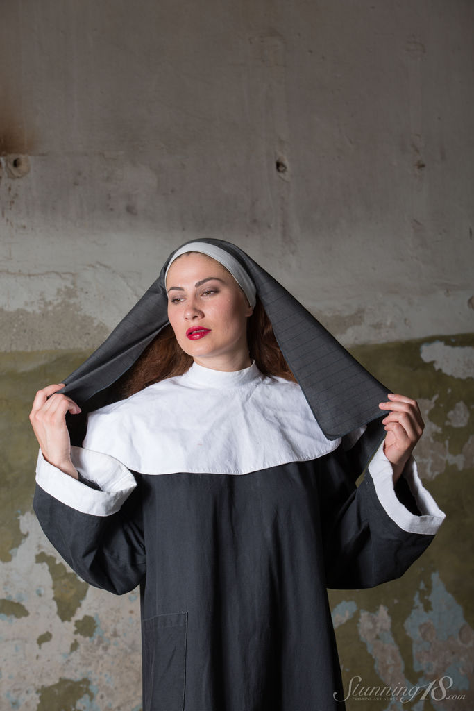 18 year old nun Judith Able removes her clothing to model naked foto porno #429011926