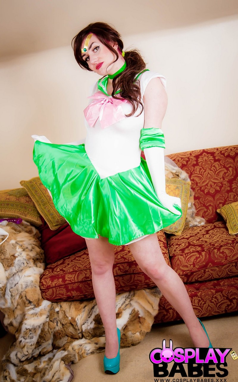 Sailor Jupiter loves to play with her pussy porno fotky #423211403