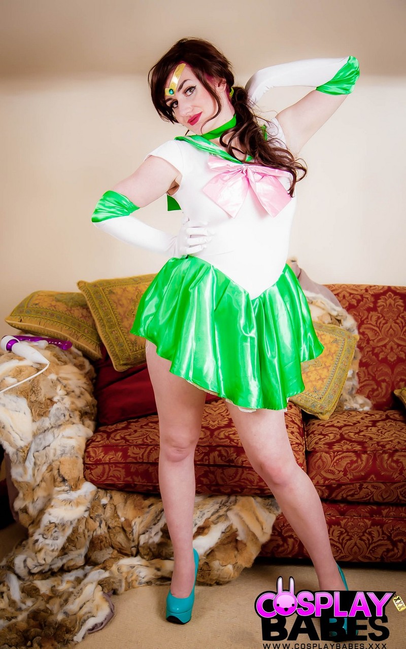 Sailor Jupiter loves to play with her pussy porno fotky #423211408