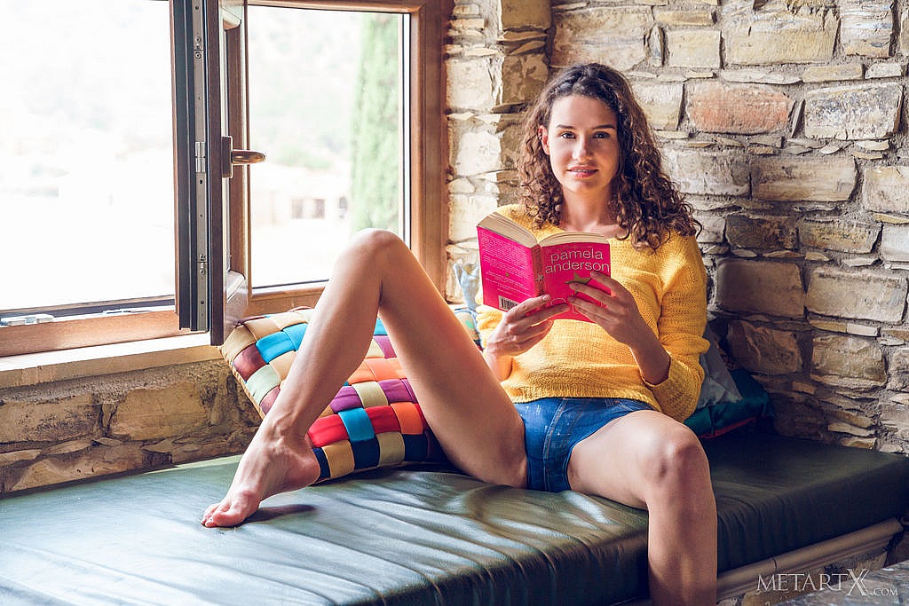 Thin young girl Cristin gets totally naked while reading a book near a window ポルノ写真 #426122392 | Met Art X Pics, Cristin, Tiny Tits, モバイルポルノ