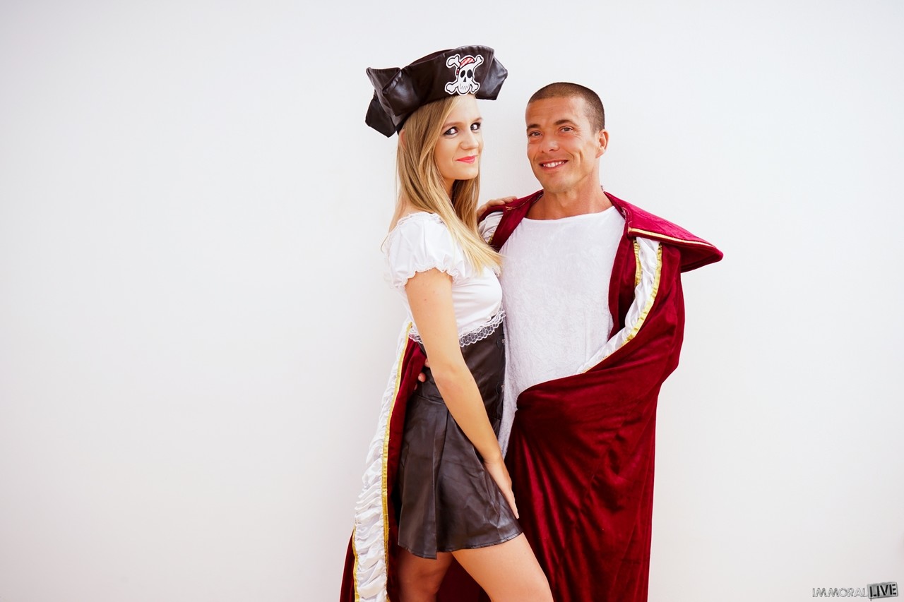 Blonde teen Lucette Nice models a pirate hat before having sex with her guy foto porno #427565427