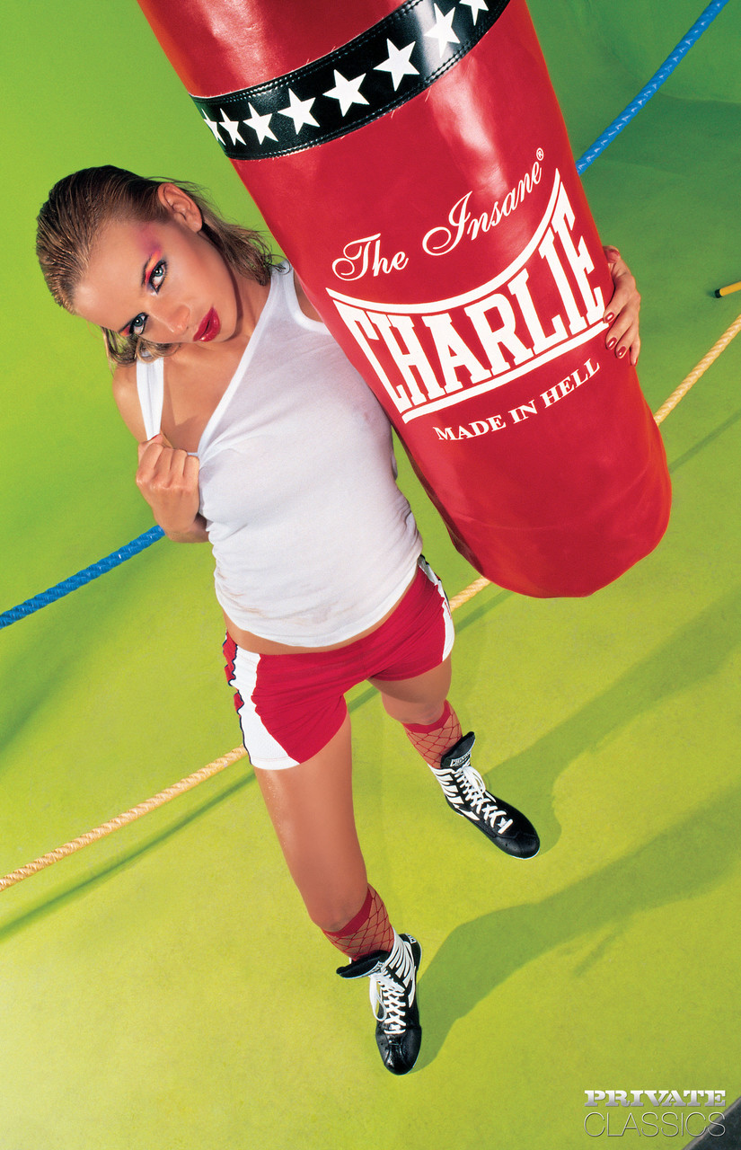 Christie Blanks, Boxing Girl Puts Up a Fight With Her Toys ポルノ写真 #424502206 | Private Classics Pics, Christie Blanks, Sports, モバイルポルノ