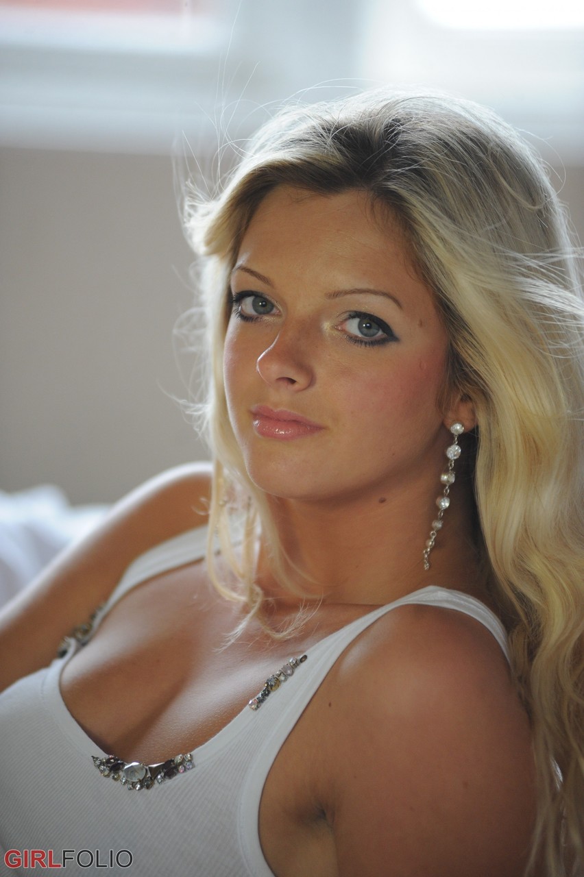 Blonde model Zuzia shows her natural tits in white cotton panties porno fotoğrafı #424500020