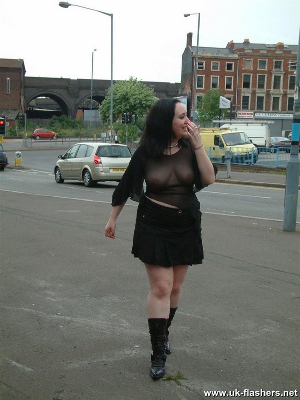 Dark haired pumper wanders about in public in a see-through top 色情照片 #427584319 | UK Flashers Pics, Chubby, 手机色情